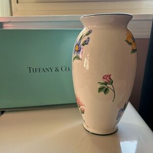 VINTAGE Tiffany & Co. Sinatra Hand-Painted Floral Vase